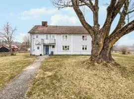 3 Bedroom Stunning Home In Oxlehall