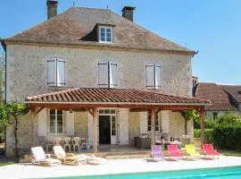 Gorgeous Home In Tauriac