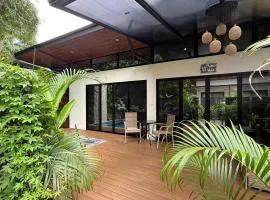 Private Pool Jungle Villa · Family · Playa Cocles