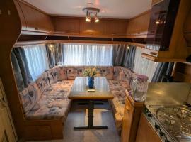 Mikael's Bed & Spa - Camping Suite, khách sạn ở Sandefjord