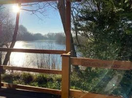 Evergreen Lodge At Kingfisher Lakes