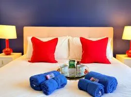 Super-King Room Tobermory with shared bathroom