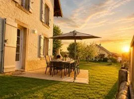 Maison rénovée 120m2 6 pers jardin Wifi Parking