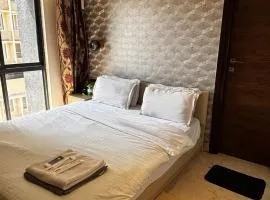 Verve Compact 1 BHK near BKC by SquareOne Stays