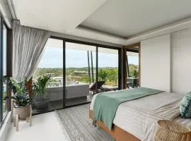 2 bedroom penthouse with terrace and great view!