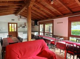 Apartamentos Rurales El Prado, hotel en Pinofranqueado