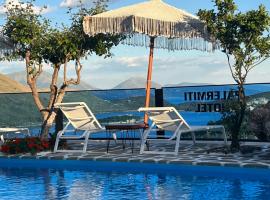 Palermiti Luxury Rooms, готель у місті Хімарі