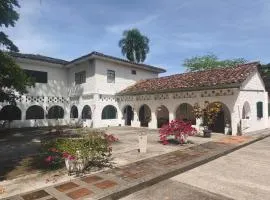 Historic and colonial house - La Marina