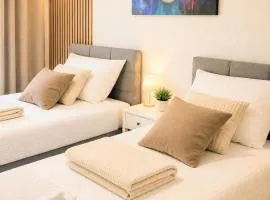 GADD Ferienwohnung 002 Glück an der Donau I Best Elegant Suite 24 h Check-In