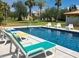 Family Country House, hotel a Faro