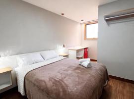 Riviera Sanary Pousada em Nova Almeida, hotel v destinaci Serra