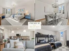 4BR Retreat With Hot Tub Greenbelt Pond Sleeps 12
