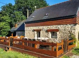 4 Bedroom Cozy Home In Rosporden