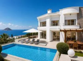 Villa Azure Heaven
