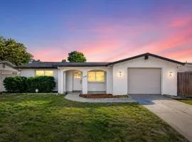 Modern and Cozy 2and2 Fully Updated Great Location