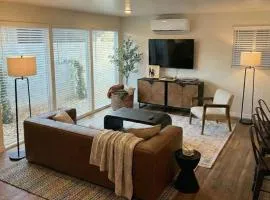 Modern Urban Container Retreat Sleeps 5 Near UofA, Banner, Central Tucson