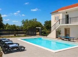 Lovely Home In Dugobabe