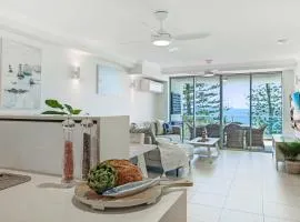 Dwell @ 22, Oceanfront Apartment