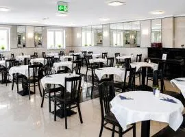 Hotel Donaustadt Kagran - at Metro U1