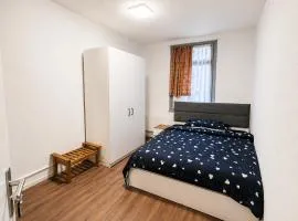 Budget Stay Wohlen Near Station & Bus