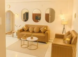 Hidden Gem - Romantic 1BHK, Full Full Furnished with Canopy lights, AC, WiFi and Smart TV