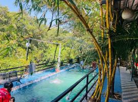 puzhayoram resort, hotel a Kelakam