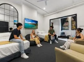 London Gate Backpackers Hostel