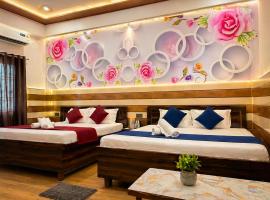 K D Dham Hotel-Near Prem Mandir1, hótel í Vrindāvan