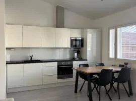 Bright apartment with Sauna & Terrace - 4 guests