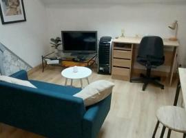 Studio Arc en Ciel, hotel a Bouguenais