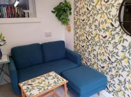 Cosy with garden, close to beach and station