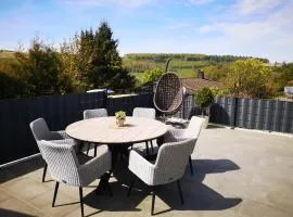 Ferienhaus LENA im Sauerland direkt am Hennesee