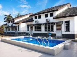 NAZZA Homestay Besut with Pool