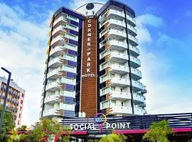 The Corner Park Hotel