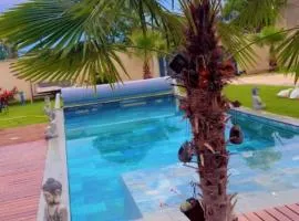 Villa S