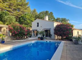 Villa Manoe, Hotel in Draguignan