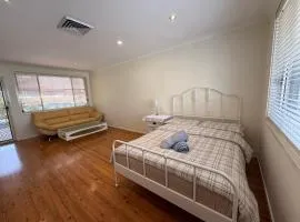 Spacious Double Room P Winston Hills