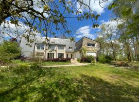 Villa Nina Ury, готель у місті Ury