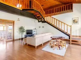 Casa dos Vasconcelos - Countryside Estate with Garden & Pool