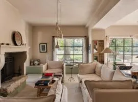 Luxury Provençal house – Pool, nature & spa