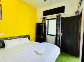 RGB Hotel Sersi, hotel em Sonprayag