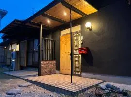 natsune 1日1組限定のアートが息づく静かな平屋 宇野駅徒歩20分