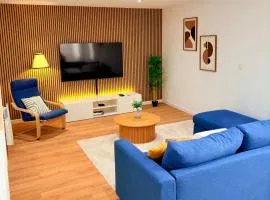 Le salon des voyageurs - Appartement Spacieux - Grande rue du Centre-Ville avec Parking Gratuit à proximité