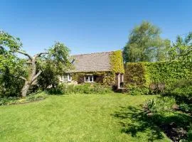 Quiet Rural Barn Stay Near Cotswolds Pubs Walks - Pass the Keys