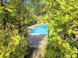 Cottage de charme en pleine nature avec piscine