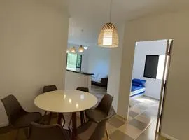 300m da Praia das Toninhas - Com Ar Condicionado