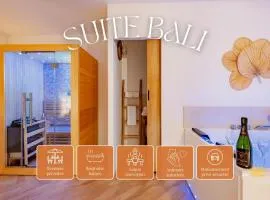 Suite Bali de 45m2 - Idéal couple - Chambre séparée - Jacuzzi baignoire balnéo - Sauna - Clim réversible - Netflix - Piscine accès partagé avec la petite copro - Bouteille de champagne offerte dès 2 nuits