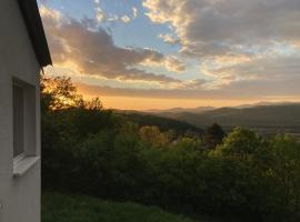 Csudahely - WonderPlace, Hotel in Dunabogdány