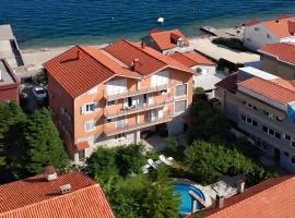 Apartment Orange Blossom First Line & Pool 2