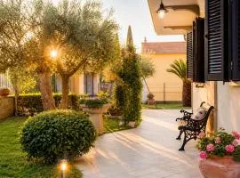 Delizioso appartamento in villa tra mare e città